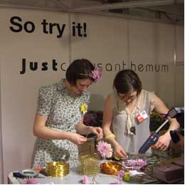 Wild at Heart Girls Making the Jewellery